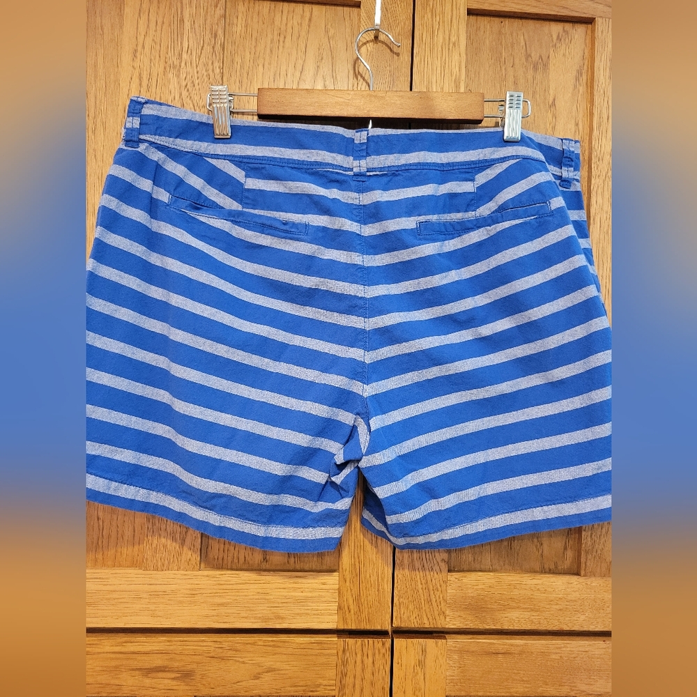 Old Navy Blue and Gray Striped Short Shorts. Womens Size 14 Regular 2014 Y2K - Picture 2 of 8